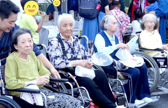瀬谷ふたつ橋病院夏祭り