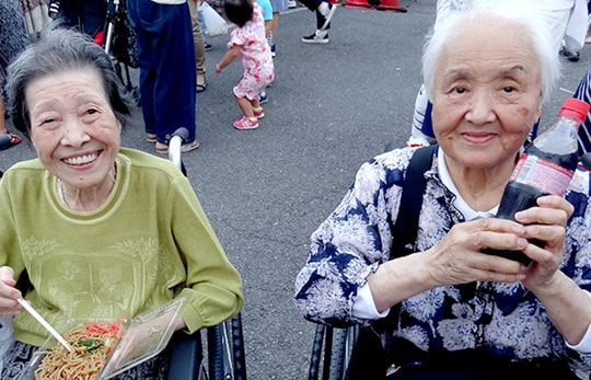 瀬谷ふたつ橋病院夏祭り