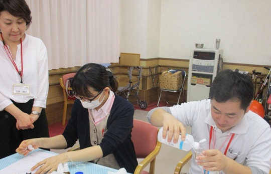 職員向けのアロマワークショップ開催