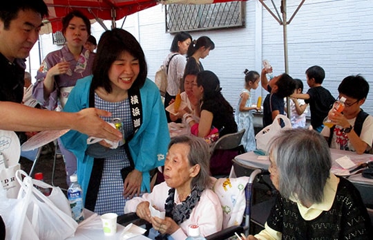 瀬谷ふたつ橋病院　夏祭り