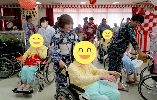 はなもも苑盆踊り大会のご報告」