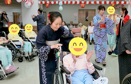 はなもも苑盆踊り大会のご報告」