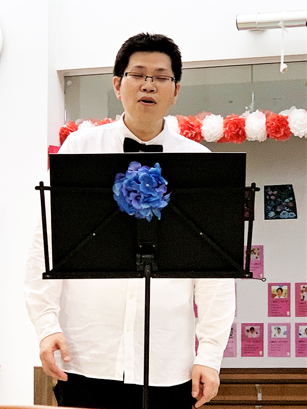 歌とハープの演奏会